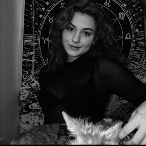 Meet your Posher, Ashley